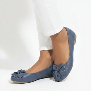 b.o.c. Blue Leather Floral Ballet Flats - Size 8.5